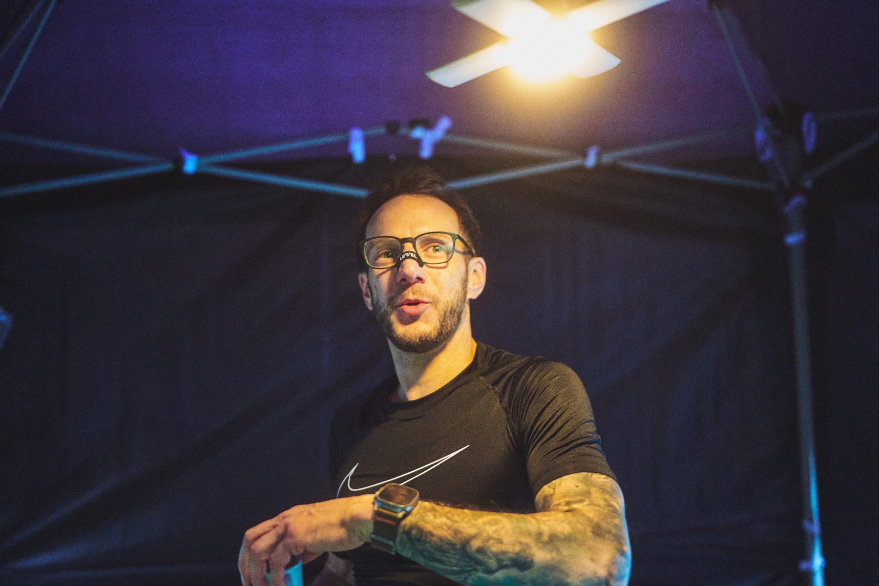 Maik im Camp bei Toms Backyard